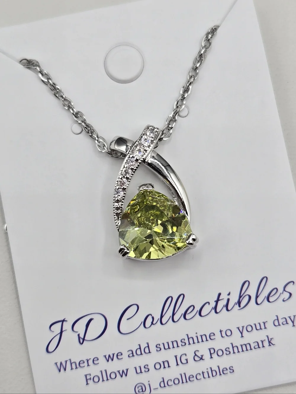 Swarovski Crystal Elements Silver Statement Necklace Yellow Green 18-20 inch